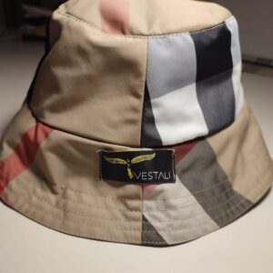 cappello burberry style