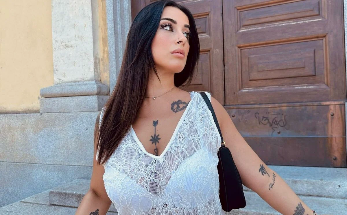Abito in pizzo bianco Vestali